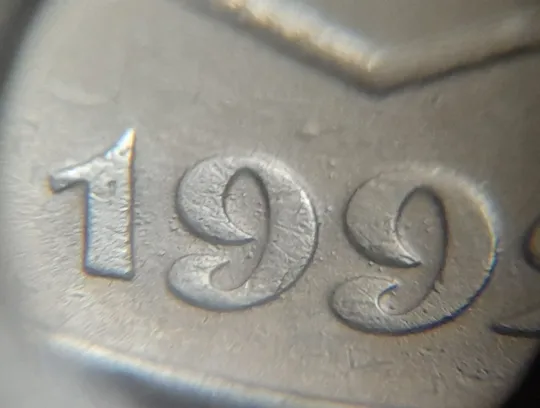 (5245) 50 копійок 1992 1АЕк брак "сніжок", багаточисельні викрошки на аверсі (50 копеек 1992 1АЕк) Продаж