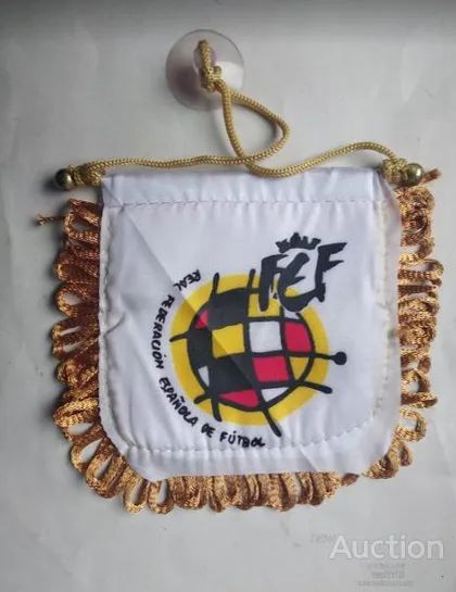 фото, Футбол - Официальный вымпел федерации футбола Испании