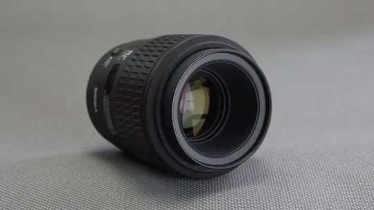 Об'єктив Sony AF Sigma 105mm/2.8 EX Macro макрообъектив для Sony/Minolta Ф58mm Вживане З аукціону