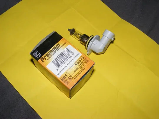 Лампа автомобильная указательная Philips PR 9006 HB4 12V 55W (P22d) Продаж