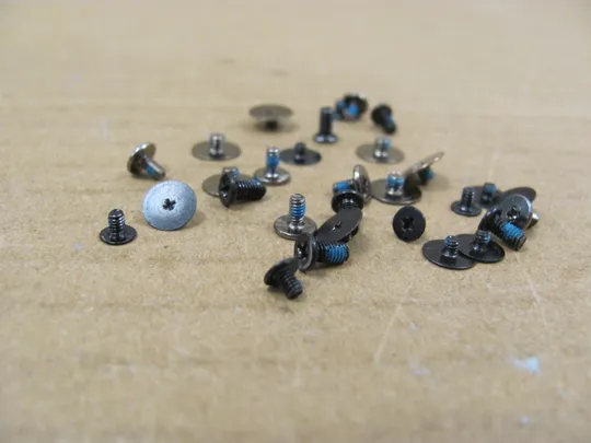 821-15 комплектуюче гвинти  для Dell Vostro 14 3000 3400 V3400 3401 3405 оригінал З аукціону