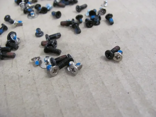 373-10 комплектуюче гвинти   для HP Pavilion  17-F 17-P оригінал З аукціону