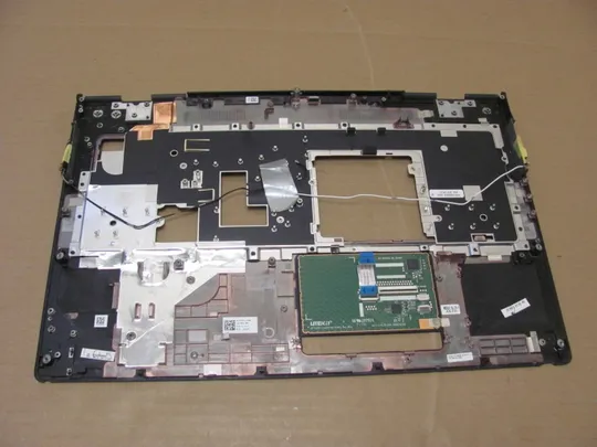 номер1002-4 корпус кришка Палмрест корпус топкейс Верхня панель палмрест cover-C тачпад  01VVYH  AP2V4000D01 для Dell Precision 7750 оригінал Інтернет-аукціон