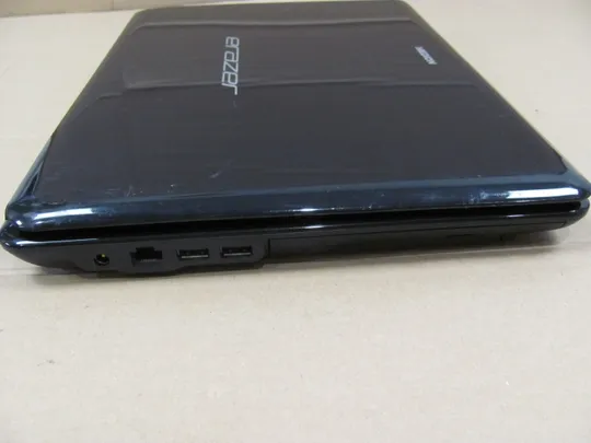 1343  MEDION Erazer X6816 15,6&quot; HD i7 2670QM 2,2Ghz / 8Gb / 120ssd / GeForce GT555m 2Gb 128bit / WebCam + блок живлення Інтернет-аукціон