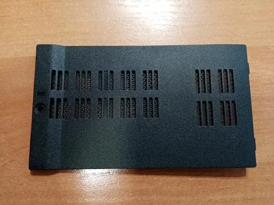 Acer emachines e627-202g16mi нижняя крышка сервисная оперативной памяти ap06r000200 Ціна