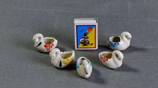 Лебеди лебедь мини набор 5шт старый советский фарфор фигурка статуетка БУ лебіді порцелянові Ціна
