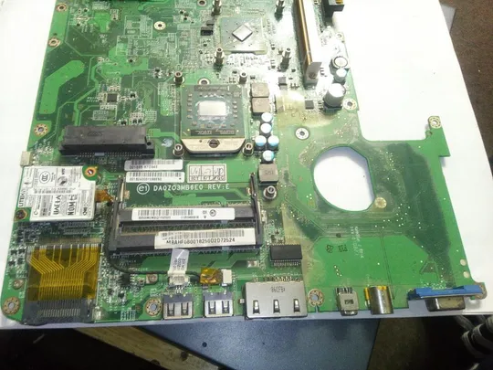 МАТЕРИНСЬКА ПЛАТА ВІД НОУТБУКА ACER 4520 З ПРОЦЕСОРОМ Ціна