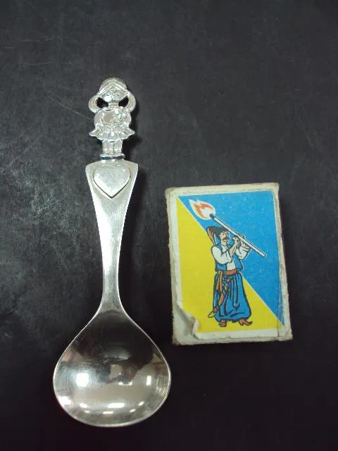 ложка маленькая чайная девочка серебро 29.11г Ціна