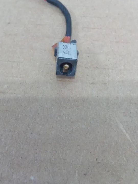 номер0315-21 роз'єм живлення Роз'єм зарядки Гніздо живлення Штекера живлення Зарядний порт Роз'єм адаптера живлення power connector  DC301000QU00 для TOSHIBA SATELLITE C50 C55 L55 оригінал З аукціону