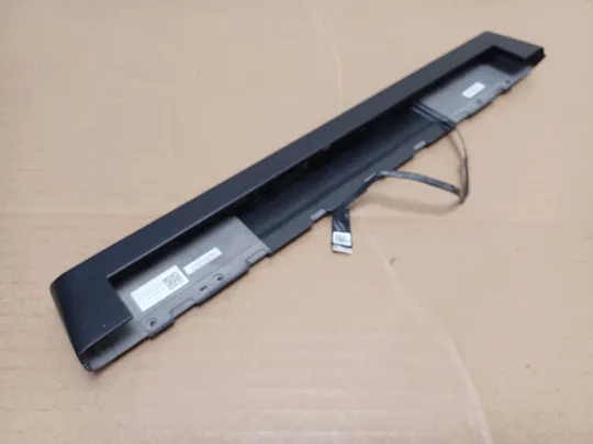 номер1057-25 заглушка корпуса Пробка Заглушка роз’єму Кришка порту 0NK1FG AM2KH000B03 для Dell Alienware M15 R2 оригінал З аукціону