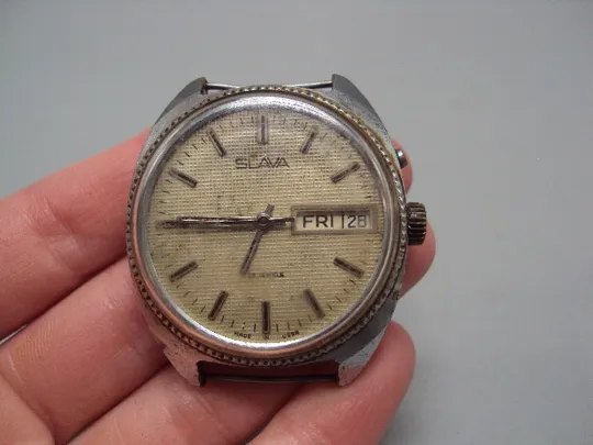 Наручные часы Слава 26 камней календарь ссср Slava 26 jewels высота 4,3 см не на ходу №15881 З аукціону