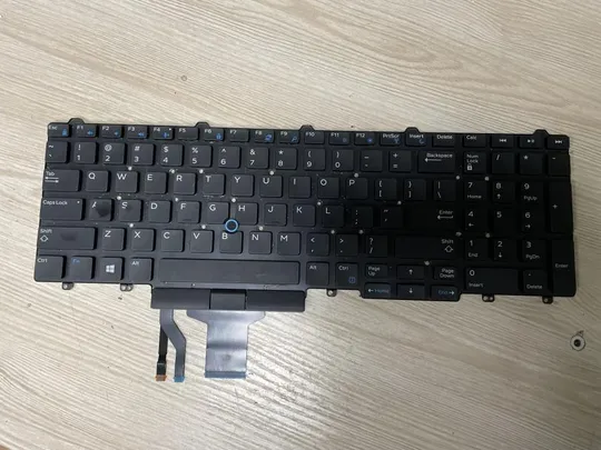 0124 Клавиатура для ноутбука DELL E5550, E5570, E5580 подсветка Ціна