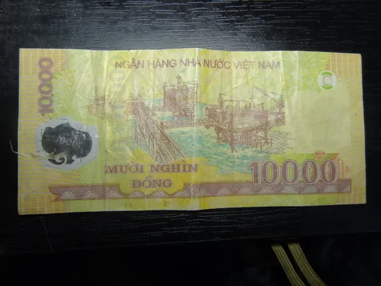 10000 донгів В'єтнам Ціна
