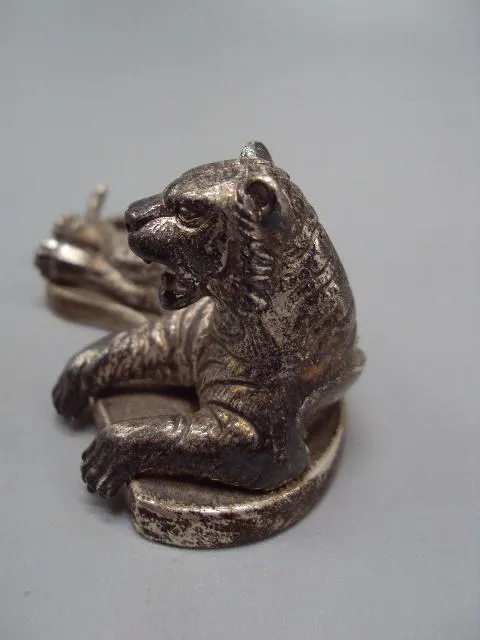 Фигура статуэтка тигр серебро 925 проба Киевский ювелирный завод вес 175,96 г высота 4,5 см №13214 З аукціону