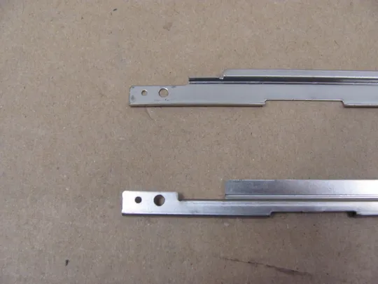 номер0630-7  комплектуюче кріплення матриці EC1DI000500 для Dell Precision 7510 7520 P53F оригінал З аукціону