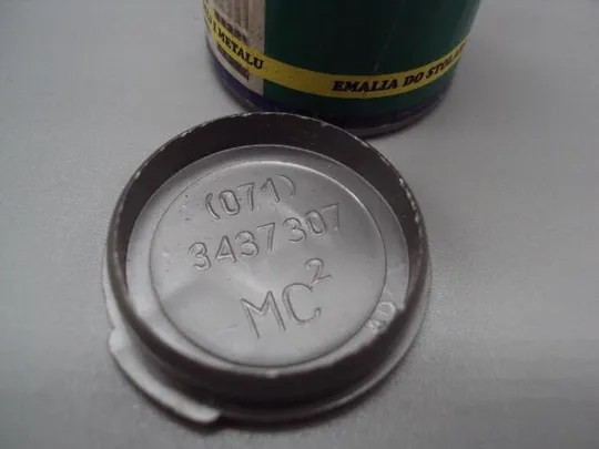 Коробочка от краски по металлу Sniezka supermal для окон и дверей высота 5,2 см №14580 З аукціону