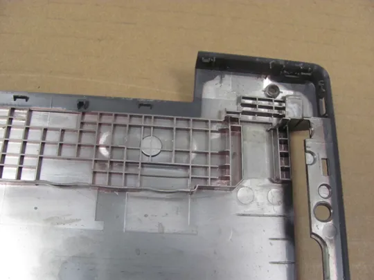 номер0881-28 Кришка дно піддон корпуса 5CB0R33568 460.0DB21.0021  для Lenovo V130-15 V130-15IKB  оригінал в Україні