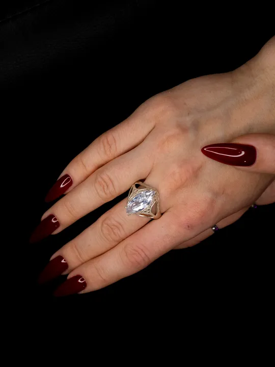 Купити Каблучка з срібла 925 проби. Вставка - куб.циркон