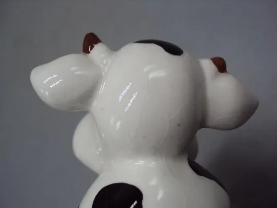 Фигура фарфор статуэтка Европа корова буренка коровка высота 8 см кракелюры №15037 Характеристики