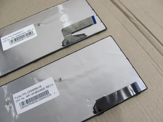 номер1077-10 клавіатура CP648390-05 CP648390-03 CP648390-01  для  FUJITSU A555 A557 A359 A659 оригінал Де купити