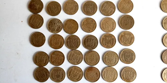 Монеты 25 копеек 1992 и 1994 года Де купити