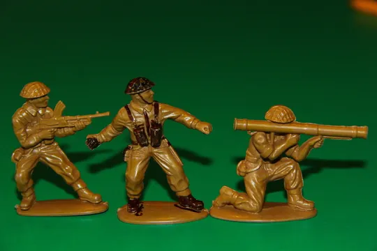 БРИТАНЦІ британські солдати 54мм MATCHBOX набір З аукціону