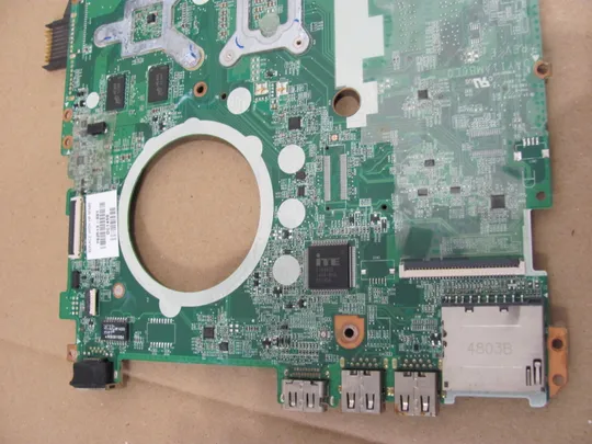 409-14  материнська плата i7-4510U SR1EB DAY11AMB6E0 766472-501 для  HP Pavilion 15-P    оригінал Недорого