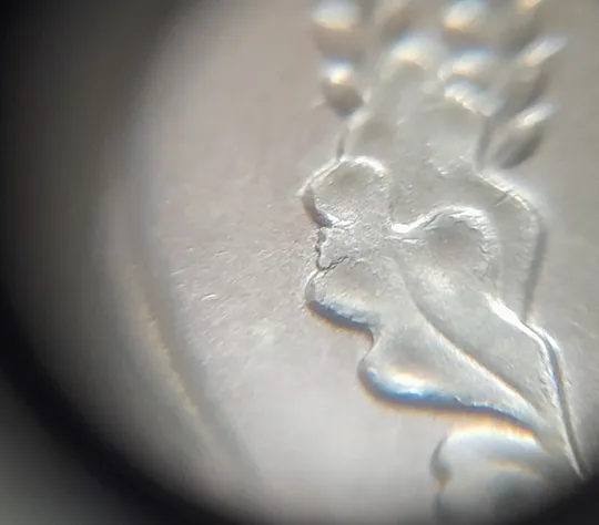 (7077) 10 копійок 2019 різновид викрошок і розколів на аверсі (10 копеек 2019 брак) З аукціону