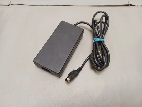 0640 адаптер живлення  EPSON PS-180 24V 2.A 50.4W НІМЕЧЧИНА Продаж