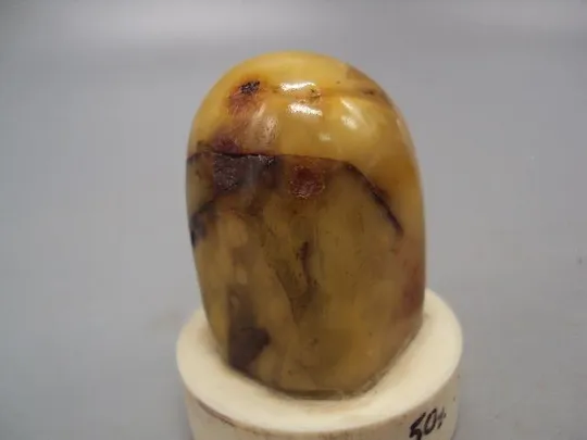 Купити Фигура миниатюра статуэтка Дарума нэцкэ янтарь кость мамонта вес 51 г высота 4,7 см и 3,7 см №14279