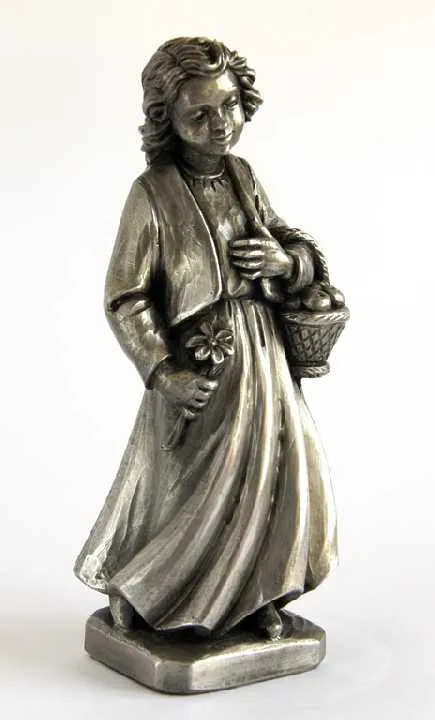 Статуетка Дівчина з кошиком та квіткою олово Німеччина З аукціону