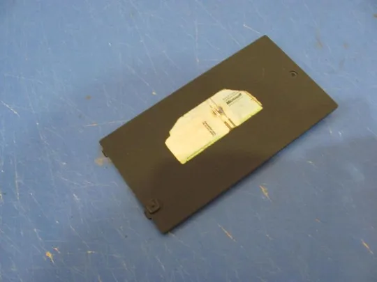 №154-14 сервісна кришка 6051B-03040-XX для Esprimo Mobile X9515 оригінал Ціна