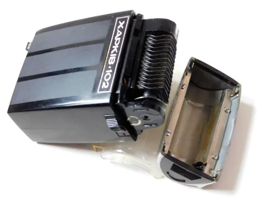 Советская Электробритва ХАРЬКОВ-102 110/220В Сувенирная Коробка 1970-х #5 в Україні