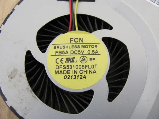 484-11 Вентилятор (кулер, FAN) 13N0-ZMP0102 для MEDION P6816 E6228 P6635 оригінал З аукціону