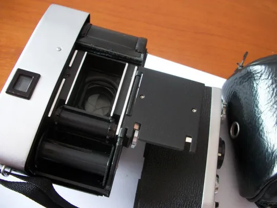 Фотоаппарат Ломо 135М, ломо-135м , Как Новый, блеск, футляр , передняя оригинальная крышка Інтернет-аукціон