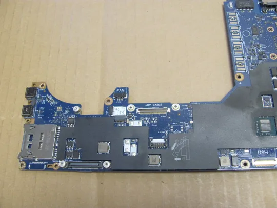 номер0990-7 материнська плата Mainboard Материнка Основна плата Системна плата Плата системи Laptop motherboard мамка ноутбучна плата  i5-8400H SR3Z1 DAP10 LA-F591P для Dell Precision 7530 M7530 оригінал Недорого