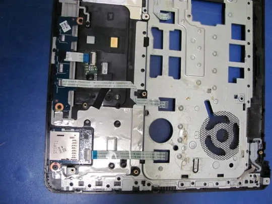 №114-4 Кришка панель палмрест та тачпад 6070B0742501 758050-001 для HP 355 G2 оригінал Де купити