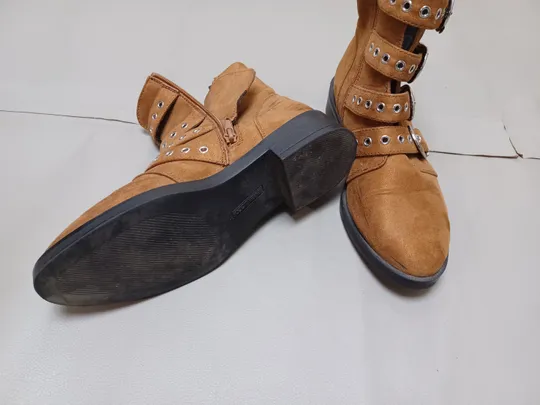 9837 Ковбойські/байкерські черевики до щиколотки, уживані розмір 38 Інтернет-аукціон