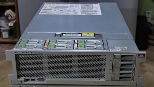 мощный сервер 40ядер/80п Sun Oracle X4470 + 4x Xeon E7-8860 + 128Gb DDR3 ECC + 6шт. SAS HDD Ціна