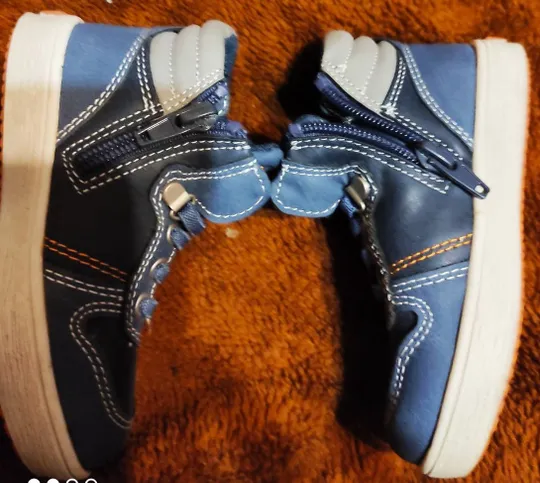 Дитячі кросівки Bobbi Shoes розмір 22, Без резерву Де купити