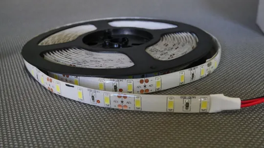 Влагозащищенная светодиодная лента, LED 12V 14,5W/m 60LED/m 5m. с пультом управления * Продаж
