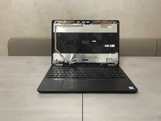 Купити Комплектуючі, ноутбук на деталі Dell Latitude e5570: клавіатура, корпус, кришка матриці