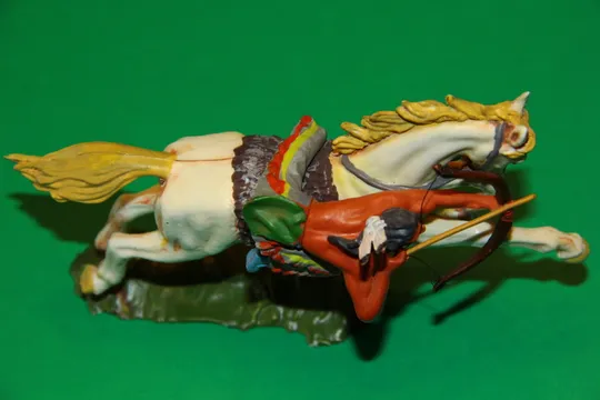 ІНДІАНЕЦЬ З ЛУКОМ НА КОНІ №6847 индеец ELASTOLIN 70мм ФРГ З аукціону