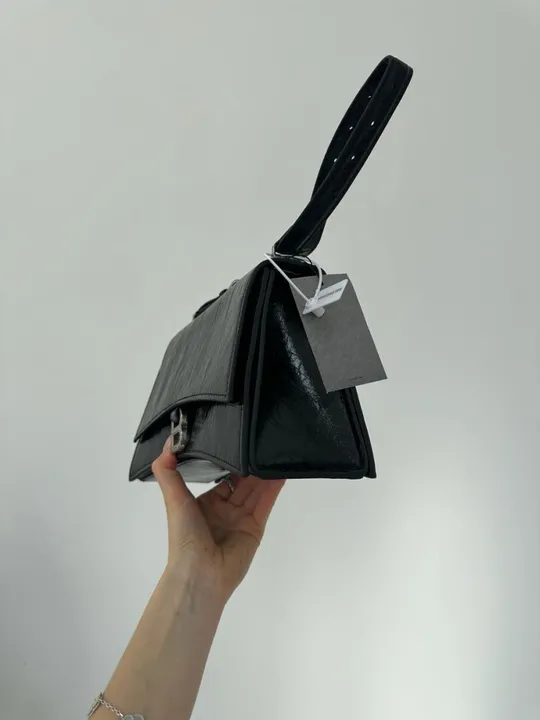 Сумка Balenciaga Crush Medium Handbag Crushed Calfskin in Black\Silver 99746 З аукціону