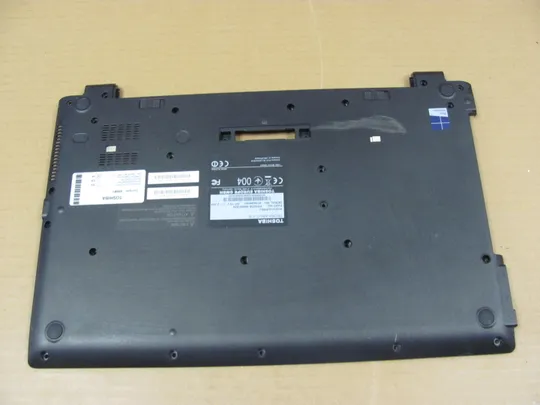 831-38 Кришка дно піддон корпуса GM903896061A   для  TOSHIBA TECRA A50 A50-C   оригінал Ціна