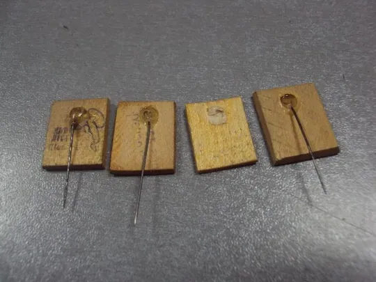 знак герб львов дерево лот 4 шт №1365 З аукціону