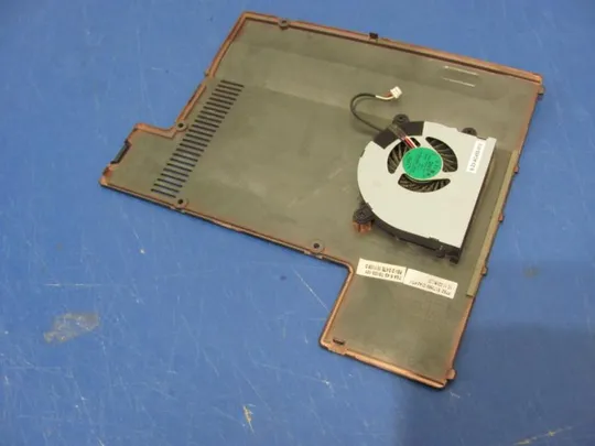 №154-6 сервісна кришка 6-42-T5103-101 для Clevo T5110 W76C W760S оригінал Інтернет-аукціон