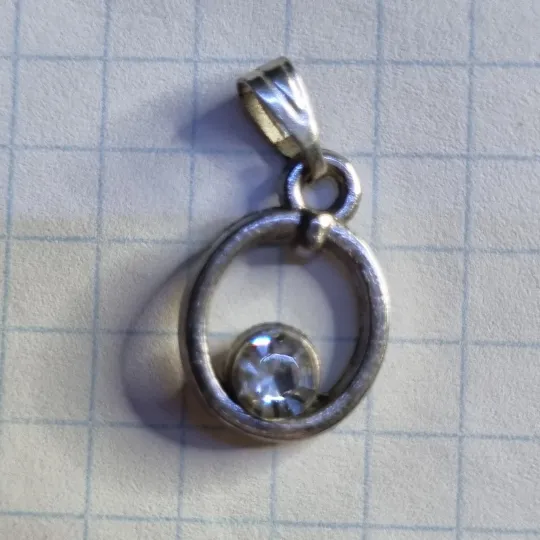 Підвіска з прозорим каменем Продаж