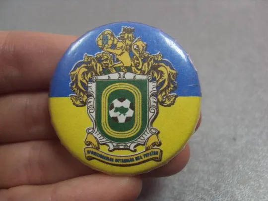 Купити знак футбол профессиональная футбольная лига украины №715