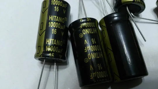 Конденсатори HITANO 10000uF 16V ПАРА З аукціону